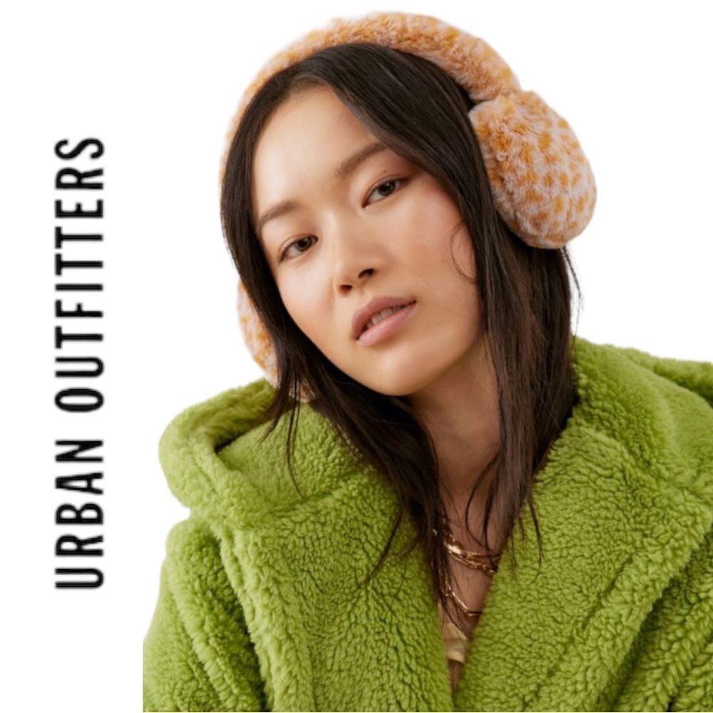 NEW UO Urban Outfitters Lia Faux Fur Ear Muff